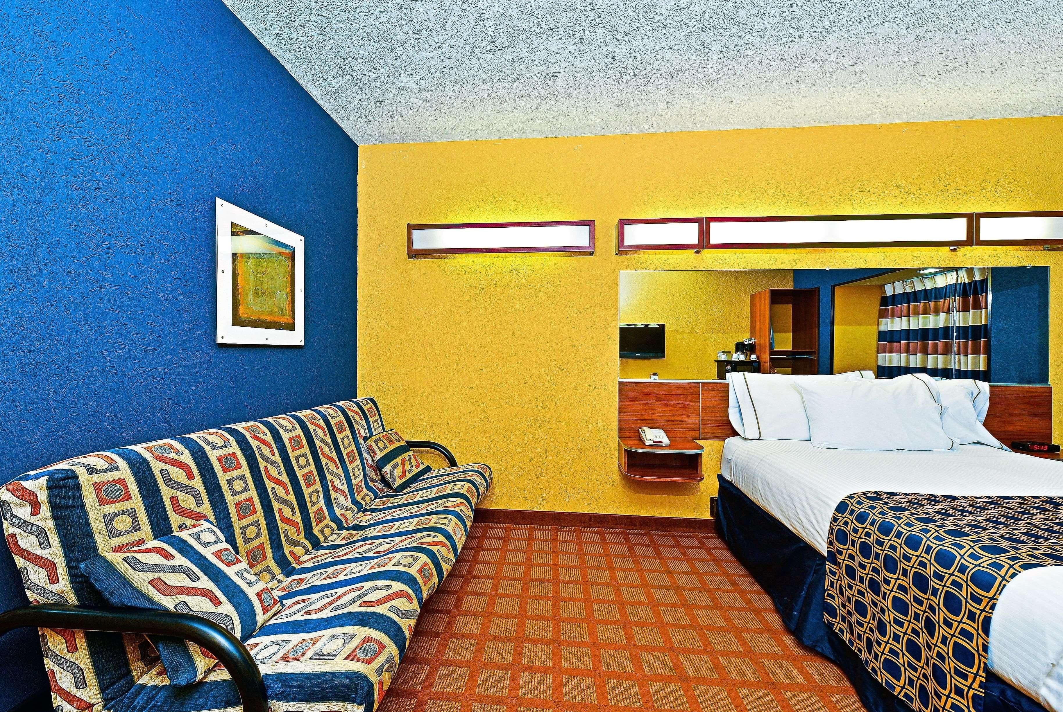 Microtel Inn & Suites by Wyndham New Braunfels I-35 Exterior foto